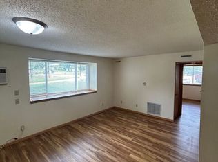 225 Ash St #13, Carlisle, IA 50047