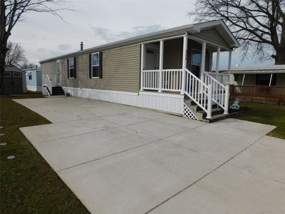 2714 E Park Ln, Erie, PA, 16506