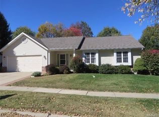 1031 Acorn Trail Dr, Florissant, MO 63031