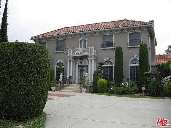 3rd image of 2095 Linda Flora Dr