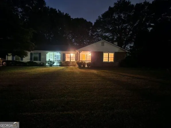 241 Lariat Ln, Ellenwood, GA 30294