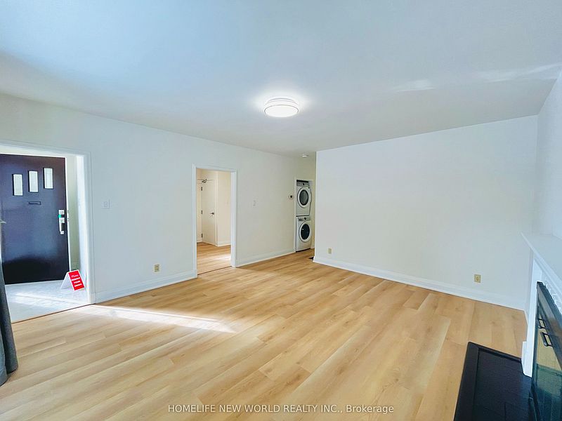Toronto House for rent - 3 Bedrooms — photo 3