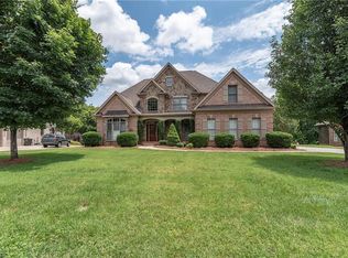 4035 Greenbrier Farm Rd, Winston Salem, NC 27106