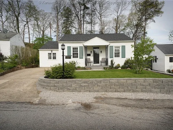 1005 Cove Way, South Charleston, WV 25309