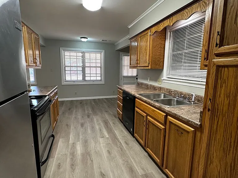 2760 Bragg Ln — Photo 6