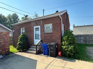 4754 State Rd, Cleveland, OH 44109