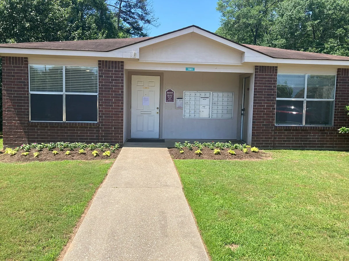 Building Photo - Crestview Apartments