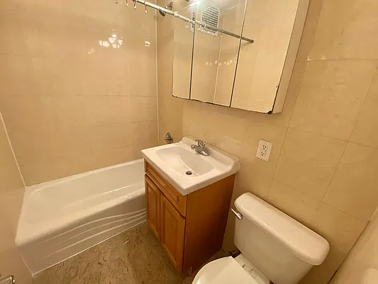 Rented by JM Preston Properties LLC | media 33