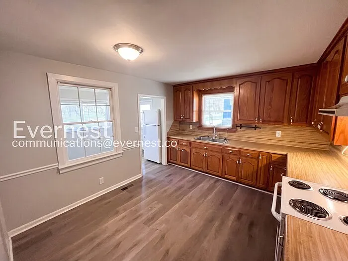 149 Dellway Dr — Photo 6