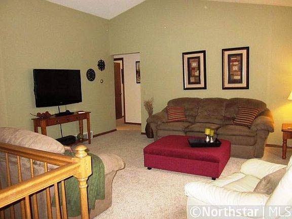 3rd image of 533 Oak Park Circle