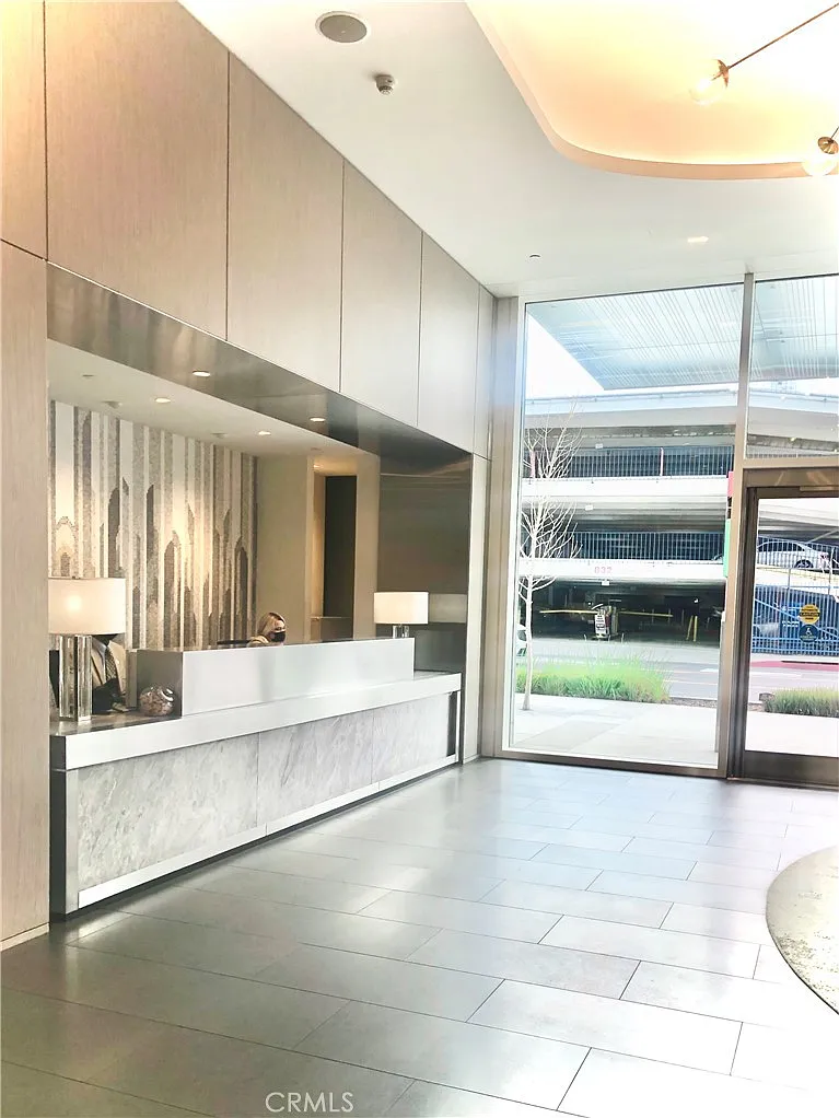 1 bed, 1.5 bath, 937 sqft, $4,150 — Photo 4