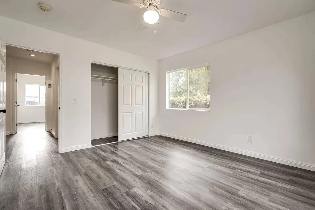 3 bed, 1095 sqft, $3,500 — Photo 3