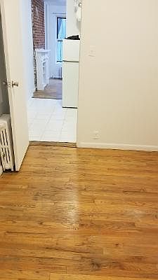 4th image of 412 E 73rd St #C3