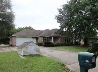 1608 S 7th St, Ocean Springs, MS 39564