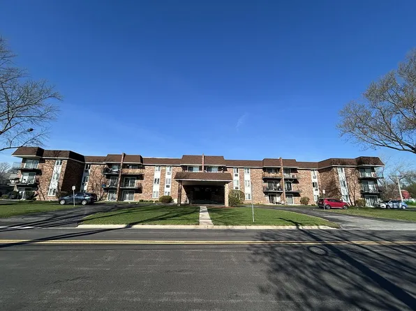 850 S Lorraine Rd APT 3J, Wheaton, IL 60189