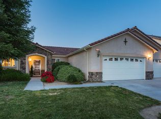 2204 E Duke Ct, Fowler, CA 93625