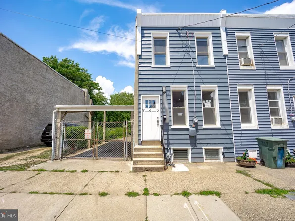 765 Spruce St, Camden, NJ 08103