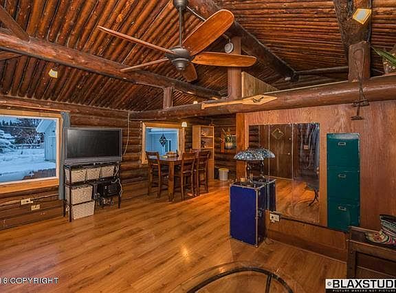3rd image of 4016 Fahrenkamp Ave
