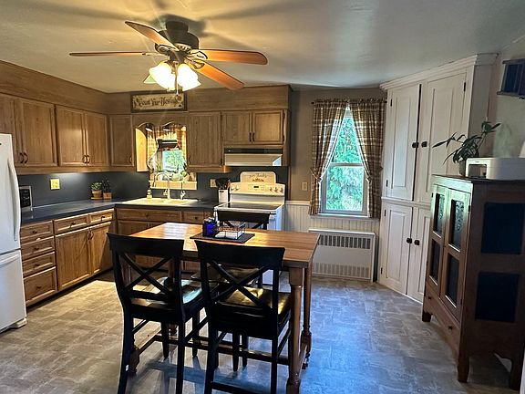 3rd image of 171 Martic Heights Dr