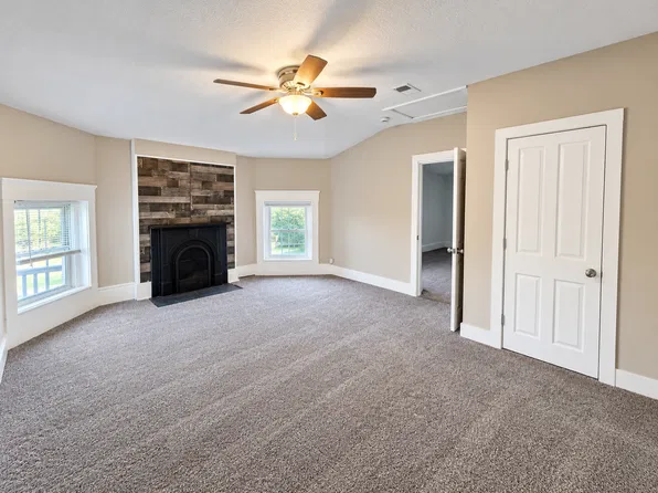 224 E Oak St, 224 E Oak St APT 4, Louisville, KY 40203