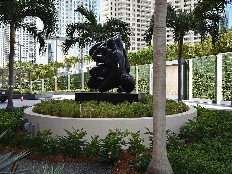540 Brickell Key Dr #1513 — Photo 3