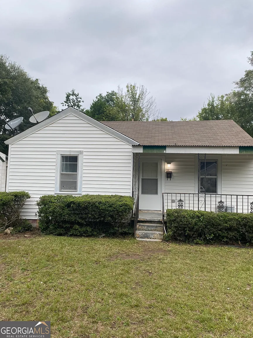 525 Ormond Ter photo 1