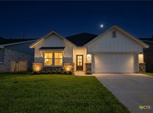 306 Cardinal Dr, Port Lavaca, TX 77979