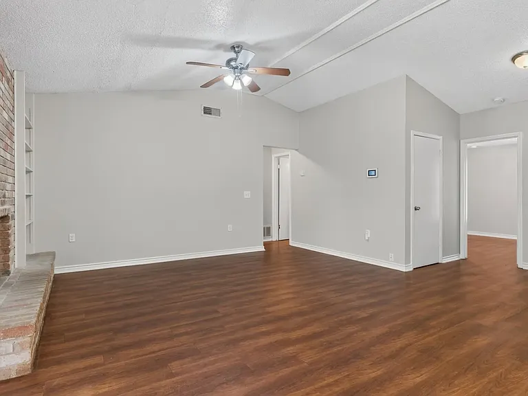 10341 Flatland Trl — Photo 7