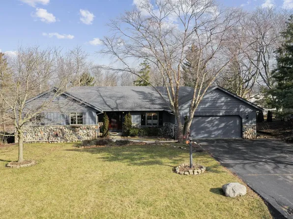 3129 Terrace High, Racine, WI 53406