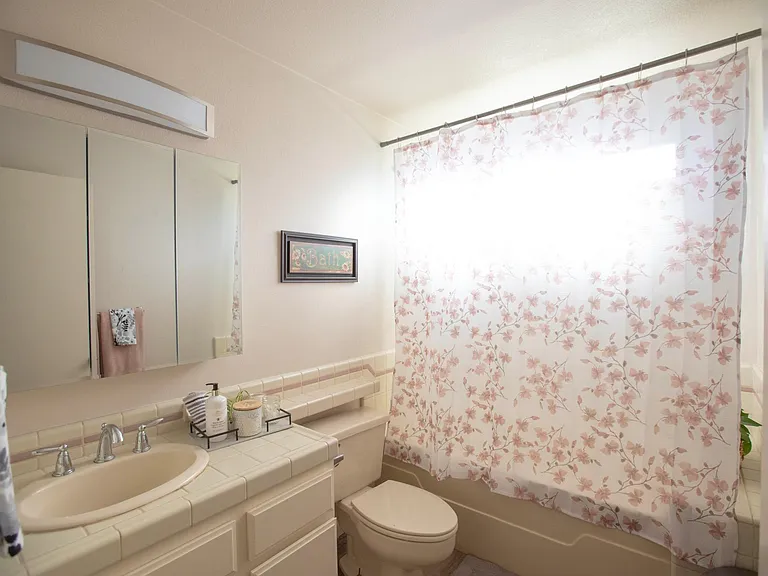 6665 Jonella Way — Photo 18