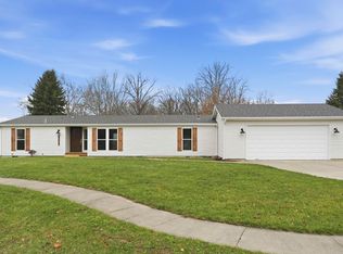 603 Roselawn Ct, Auburn, IN 46706