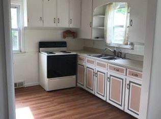 8921 Avoca Rd, Avoca, MI 48006