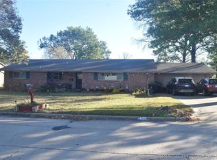 4407 Bridle Rd, Bartlesville, OK 74006