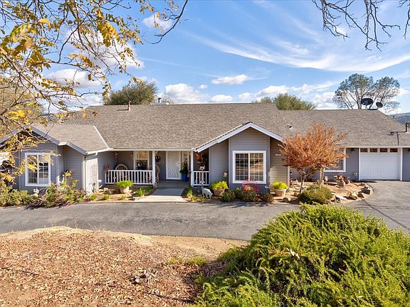 2nd image of 33655 River Knolls Rd