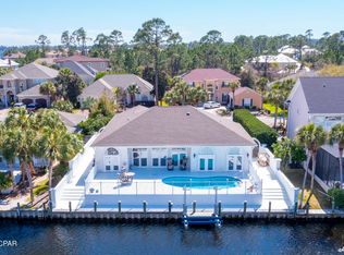 533 Wahoo Rd, Panama City Beach, FL 32408