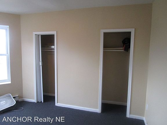 3rd image of 6440 W Girard Ave