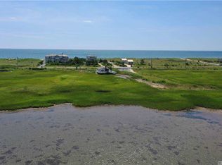24 Dune Rd, Quogue, NY 11959