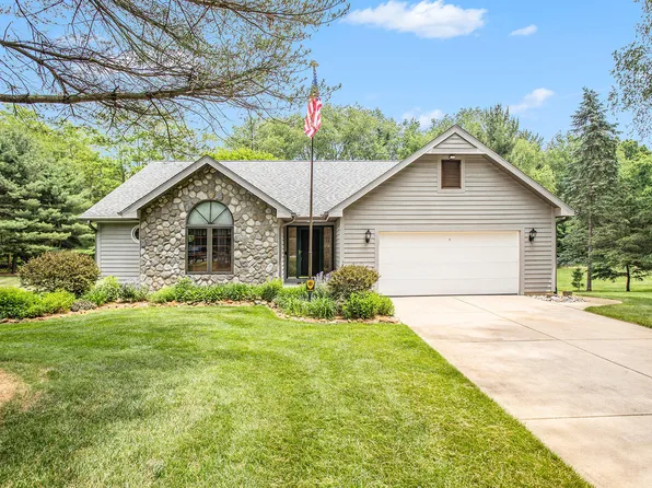 111 Carriage Hill Dr, Battle Creek, MI 49017