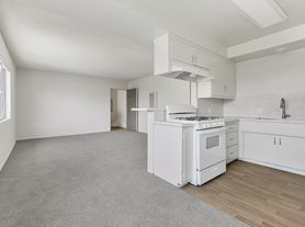 Molanda Palms Apartments