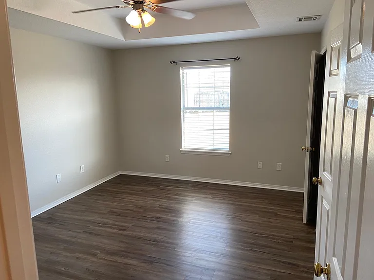 520 Sun Meadow Dr — Photo 9
