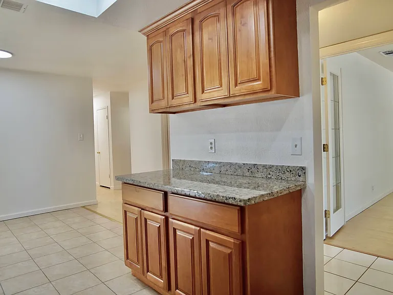 3001 Knights Bridge Rd — Photo 4