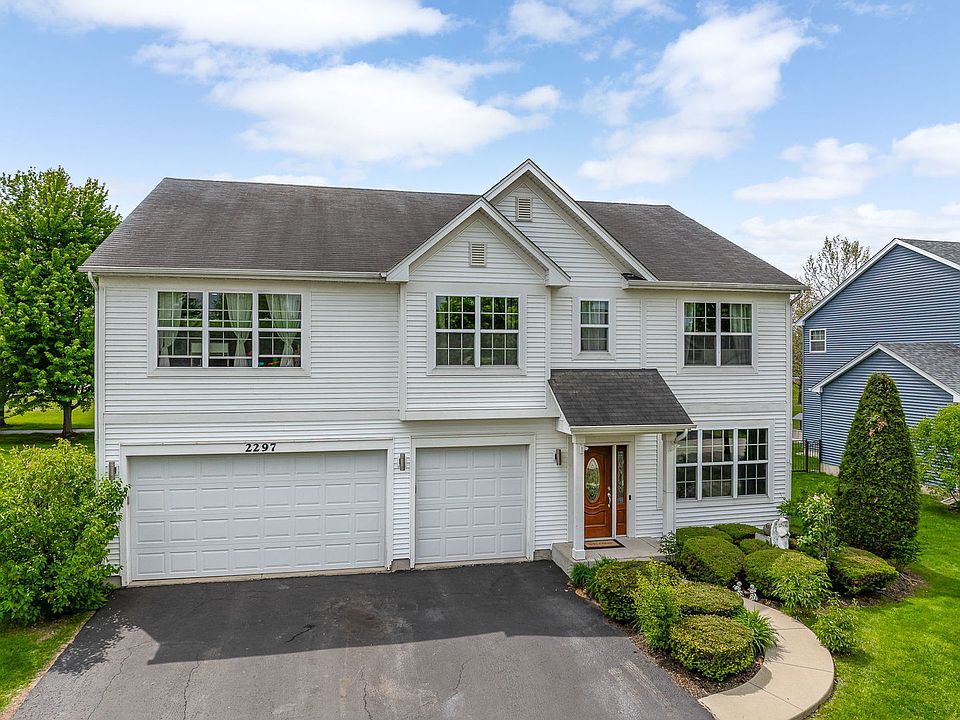 1st image of 2297 Deerpath Rd