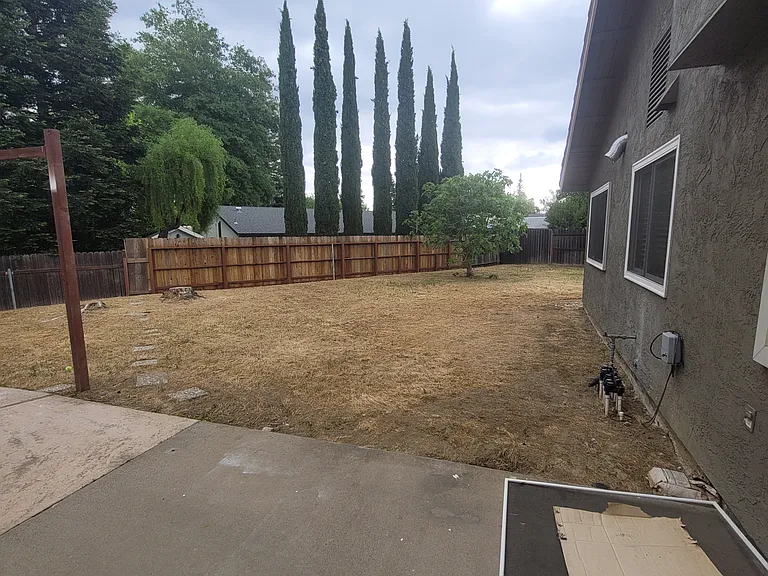 7001 Jenner Ct — Photo 10