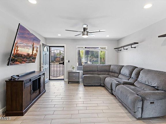 3rd image of 3302 E Helena Drive