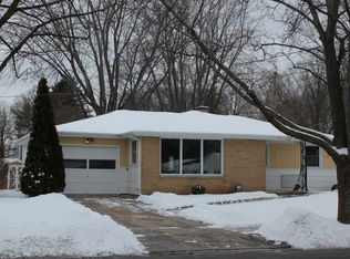 1852 Newberry Ave, Green Bay, WI 54302