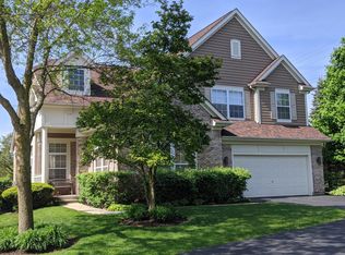 533 Valhalla Ter, Vernon Hills, IL 60061