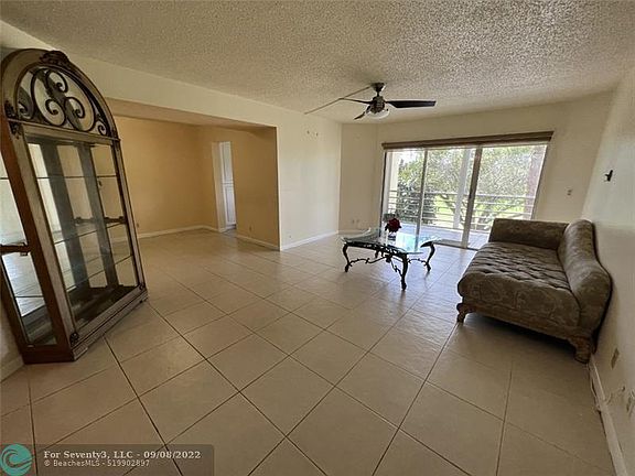 3rd image of 3755 Via Poinciana APT 305