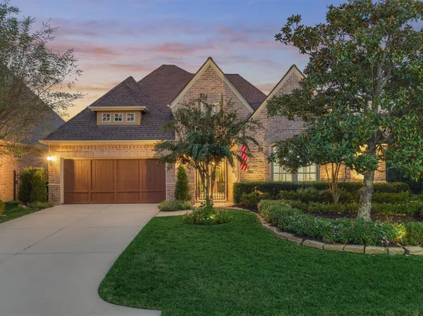 82 Wood Manor Place, The Woodlands, TX 77381