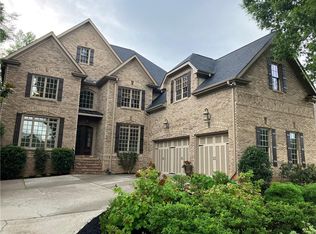 2255 Falkirk Pointe Dr, Marietta, GA 30062