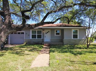 106 Woodland Ave, New Braunfels, TX 78130